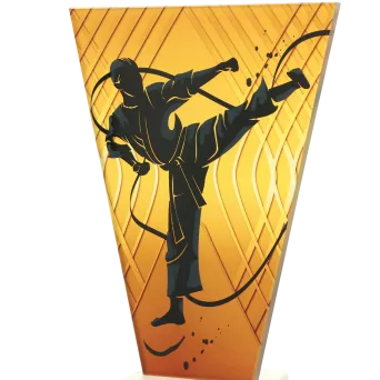 VL1-A/KAR Trofeum szklane na podstawie marmurowej - karate h-22,5 cm, grub. 1 cm