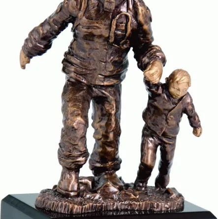 RFST2020/BR figurka odlewana brązowa  STRAŻACTWO h-19,5 cm