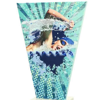 VL2-D/SWI Trofeum szklane na podstawie marmurowej - pływanie h-15 cm, grub. 1 cm