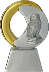 RE034 Figurka odlewana - szkolnictwo h-10 cm