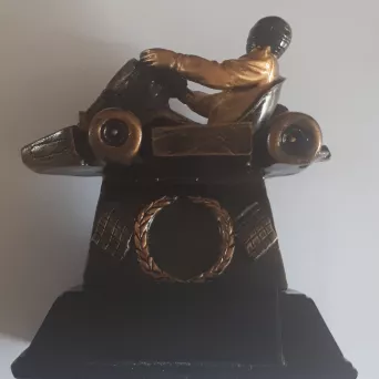 RF9137A Figurka odlewana GOKART h-13 cm 